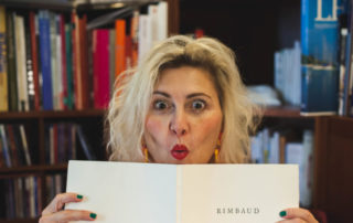 DK Rédaction s'amuse avec le beau livre "Rimbaud Voyelles" édité par L'atelier du Cadratin à Vevey.